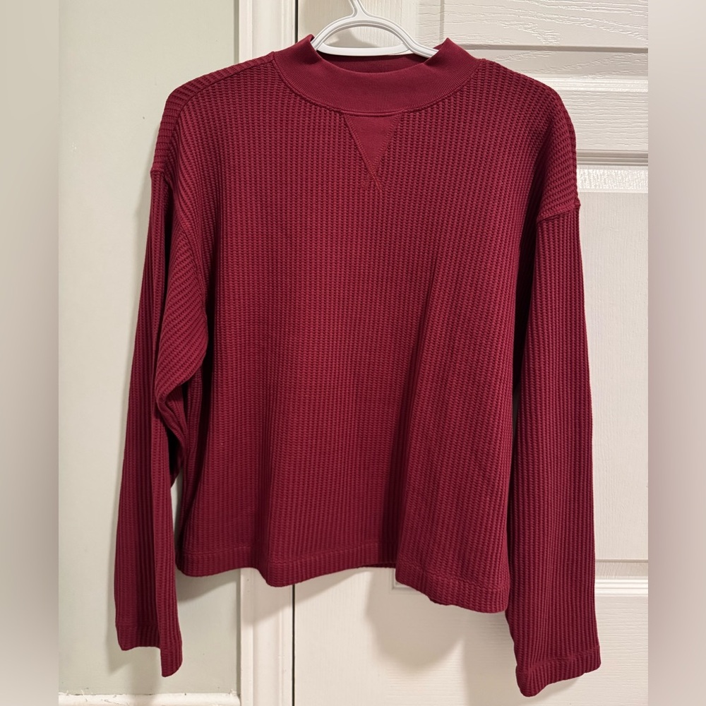 NWT Gap Thermal Long Sleeve